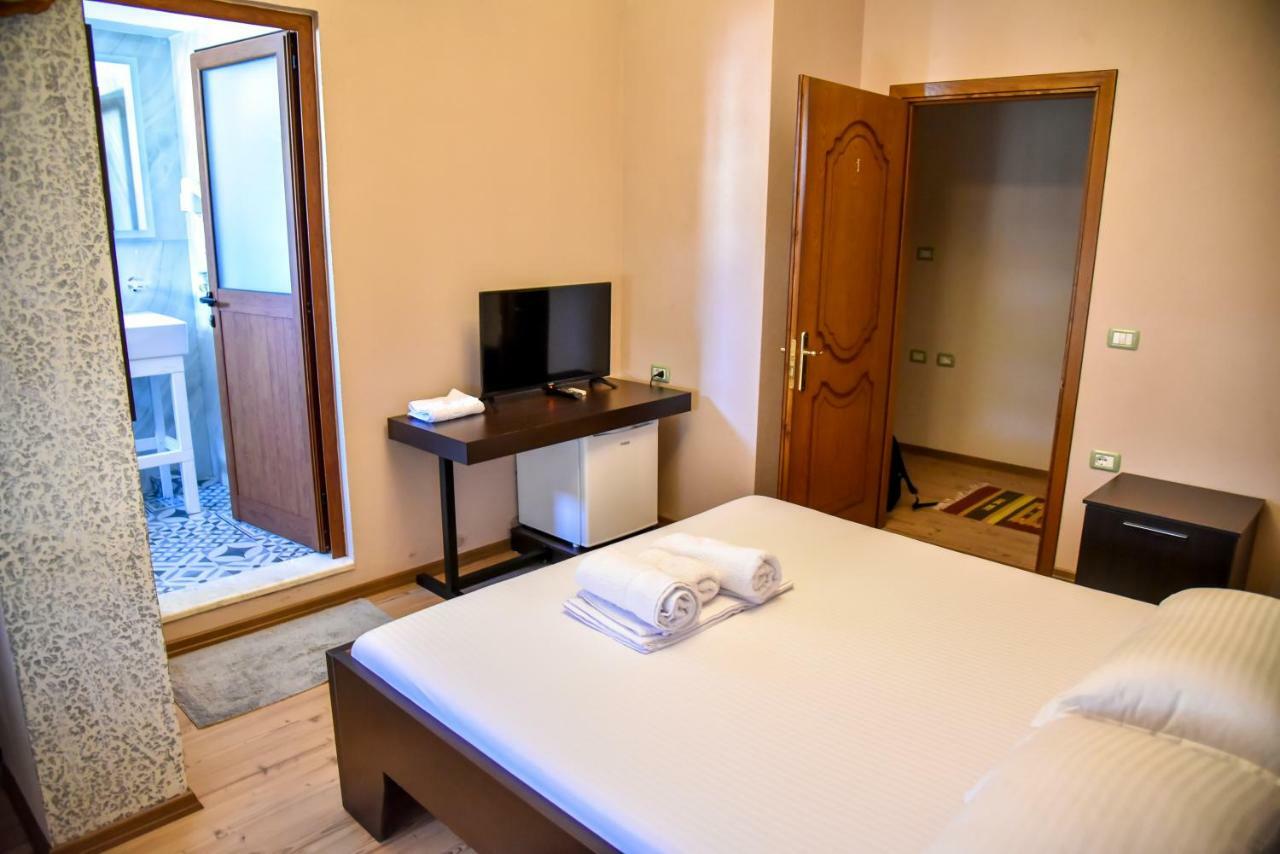 Hotel Sofra Gjirokaster Luaran gambar